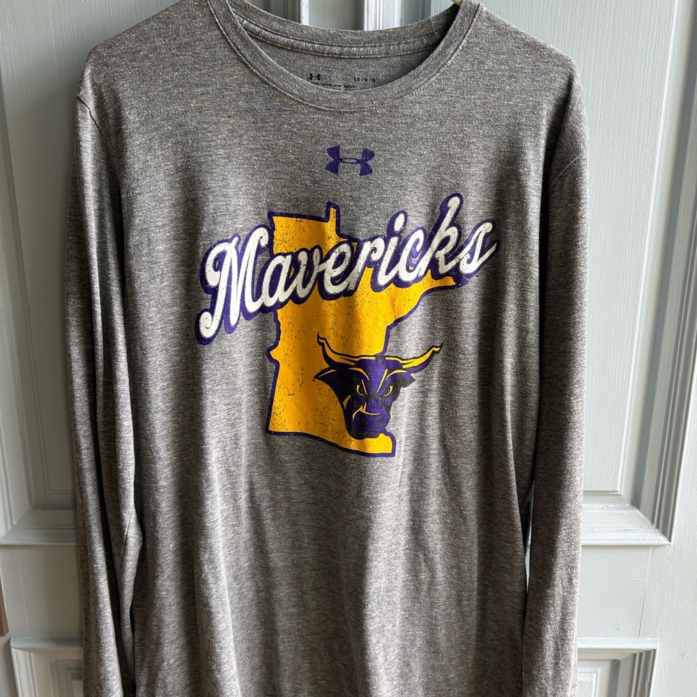 Minnesota State Mankato Mavericks Large Gray Cotton Long-Sleeve Tee